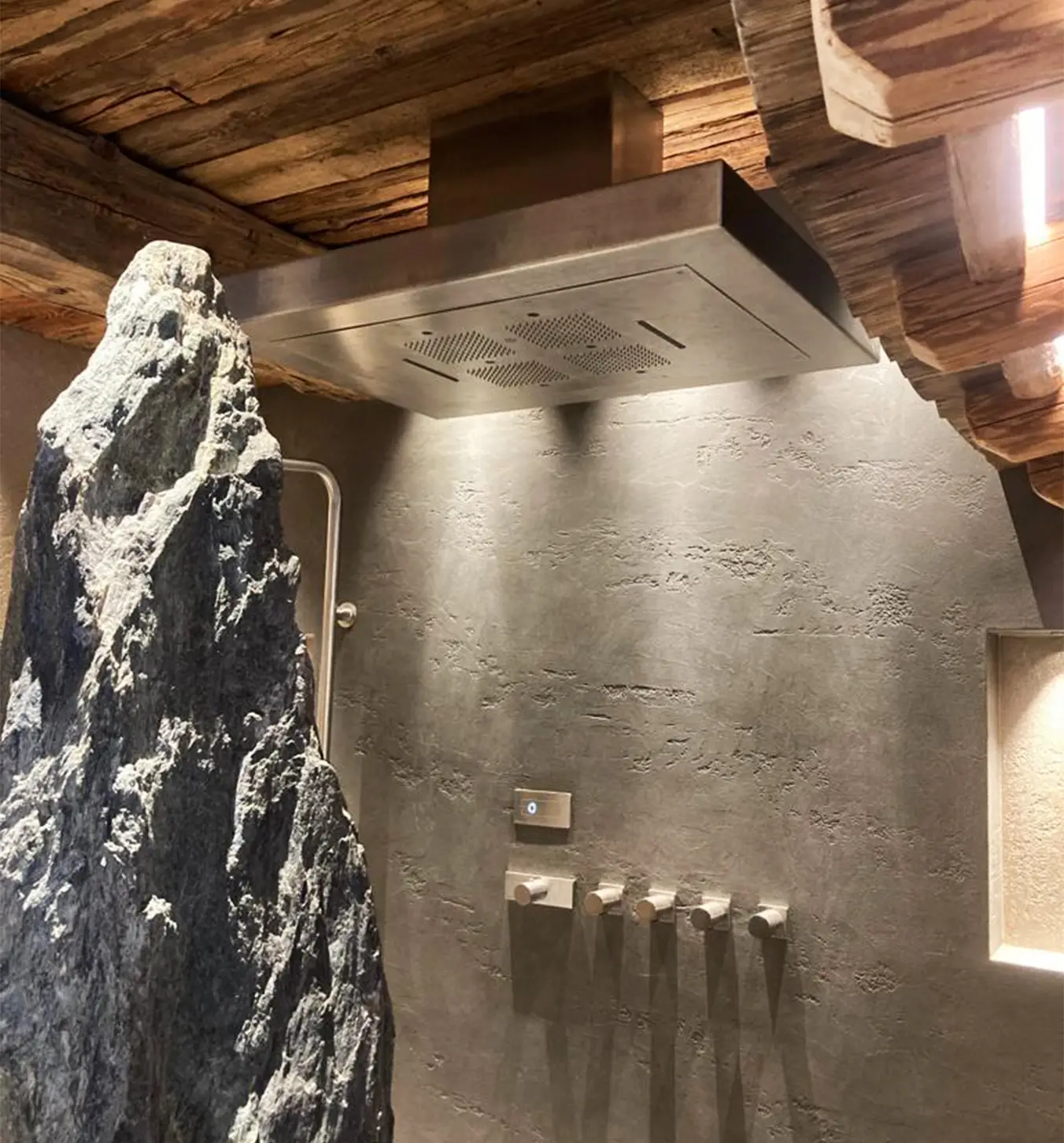 Aquaelite firma i bagni di AK Chalet "Alpine Luxury Experience" di Livigno