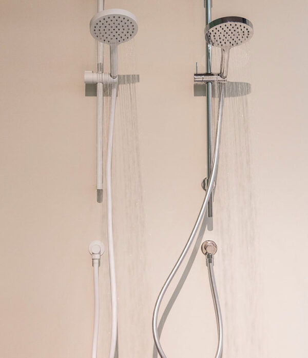 Rail kit ø 18 with adjustable shower holder L. 600 mm - Image 2