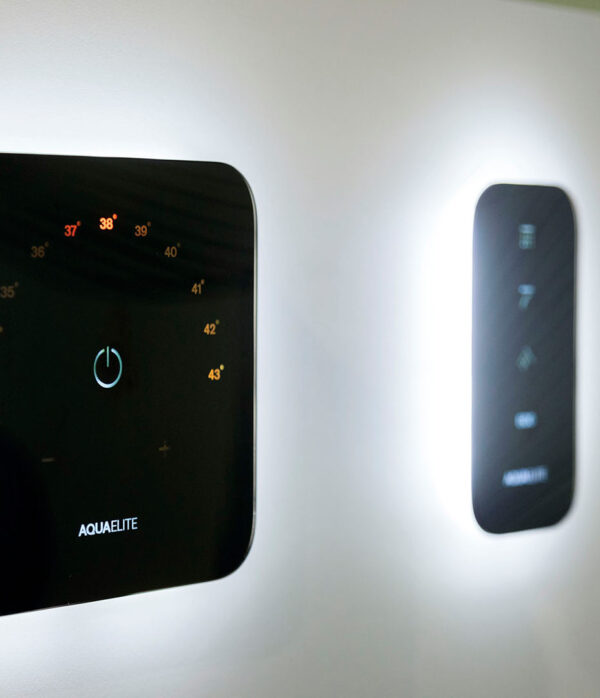 Miscelatore termostatico con pannello touchscreen - immagine 4